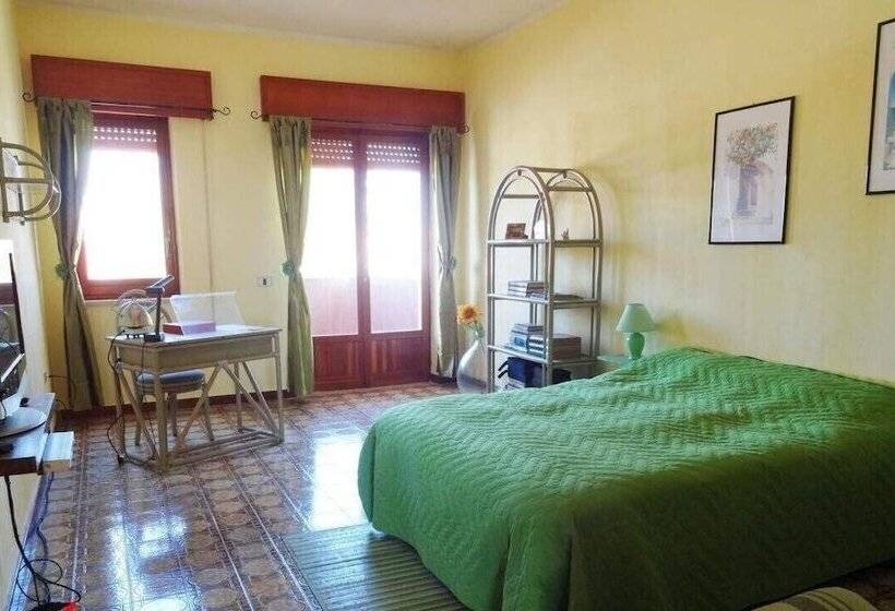 Номер Стандарт Вид на Море с Балконом, La Terrazza Sul Mar Mediterraneo