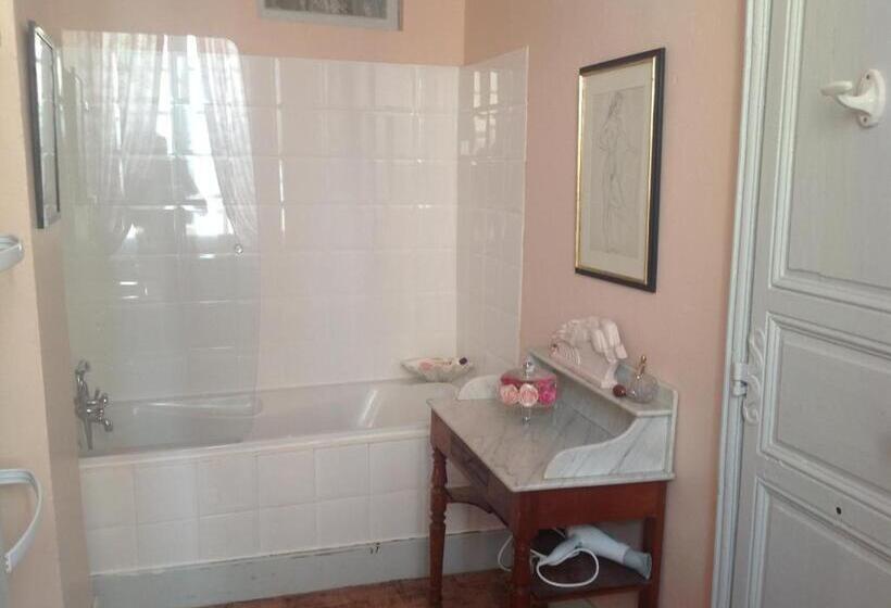 스위트, Les Chambres De L Horloge