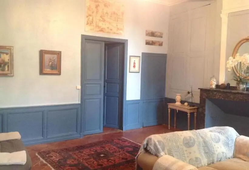 スイート, Les Chambres De L Horloge