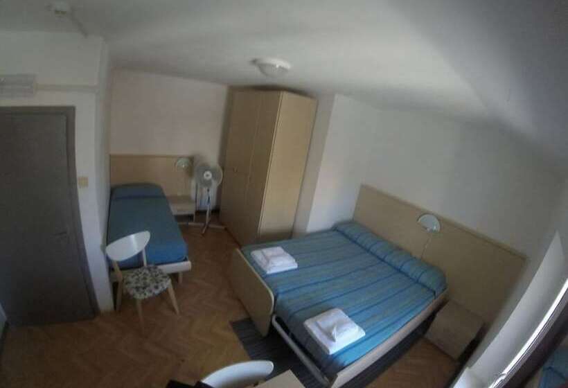 スタンダード4人部屋, La Caravella