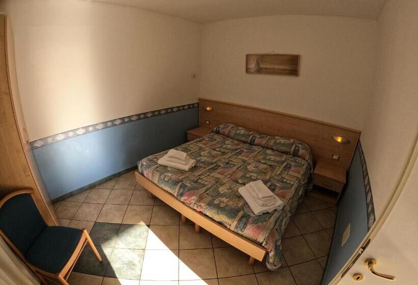 スタンダードルーム, La Caravella