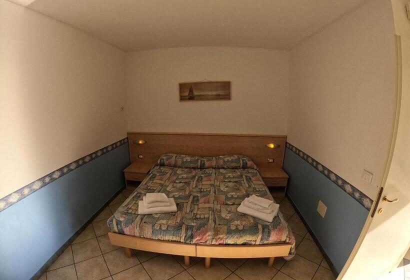 スタンダードルーム, La Caravella