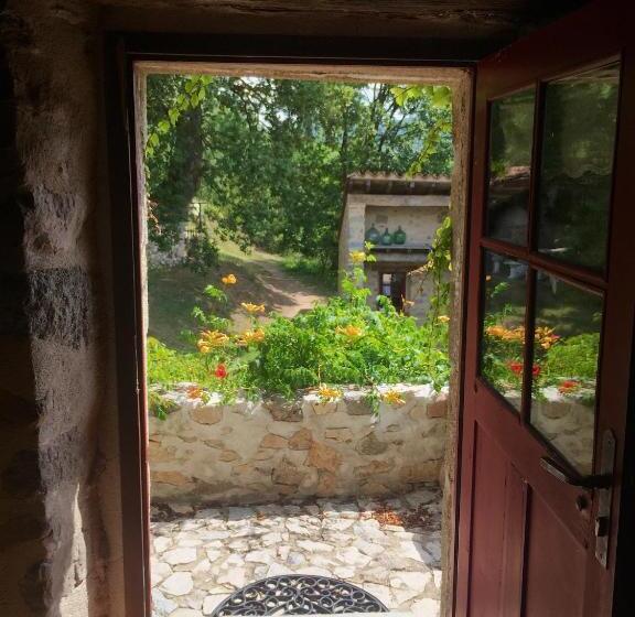 套房带园景, Mas Lo Faix