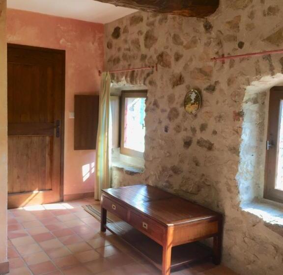 山景套房, Mas Lo Faix