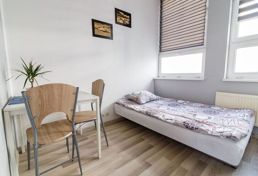 اتاق استاندارد, Hostel Keja