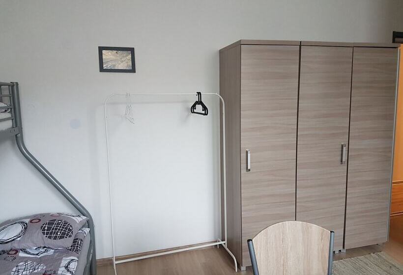 اتاق استاندارد, Hostel Keja