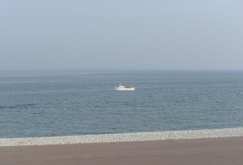 اتاق استاندارد یک نفره با چشمانداز دریا, Four Oaks