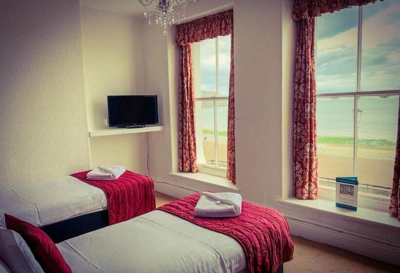 اتاق استاندارد با چشمانداز دریا, Four Oaks