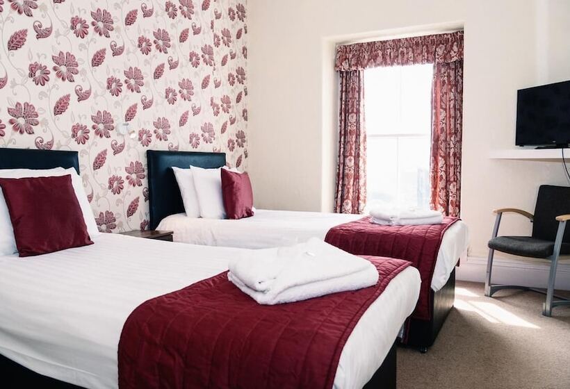 اتاق استاندارد با چشمانداز دریا, Four Oaks