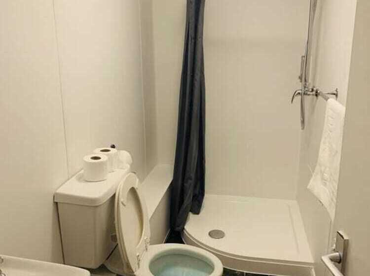 اتاق استاندارد با چشمانداز دریا, Four Oaks