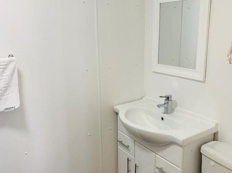 اتاق استاندارد با چشمانداز دریا, Four Oaks