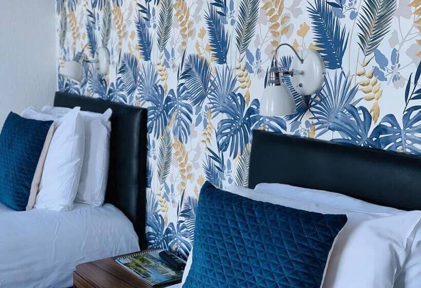 اتاق استاندارد با چشمانداز دریا, Four Oaks