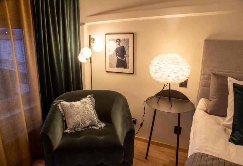 חדר משפחתי, L Syfabriken