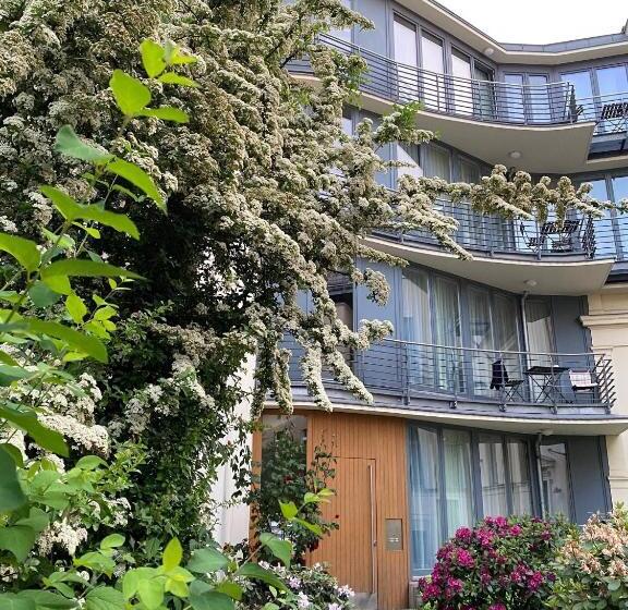 スタンダードスタジオ, Boarding Potsdam