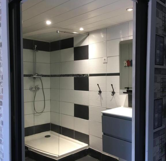 Студия Стандарт, La Calanque Du Boucharel