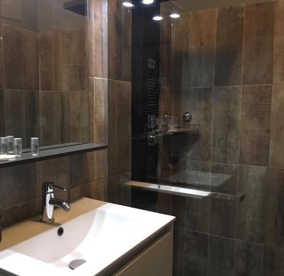 Номер Стандарт, La Calanque Du Boucharel