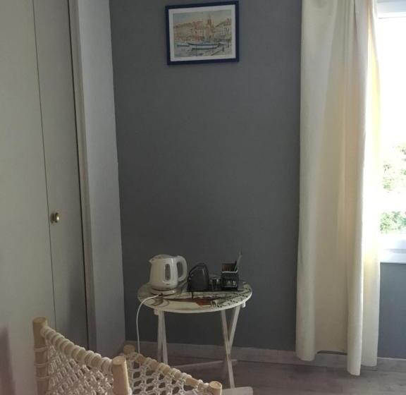 Номер Стандарт, La Calanque Du Boucharel