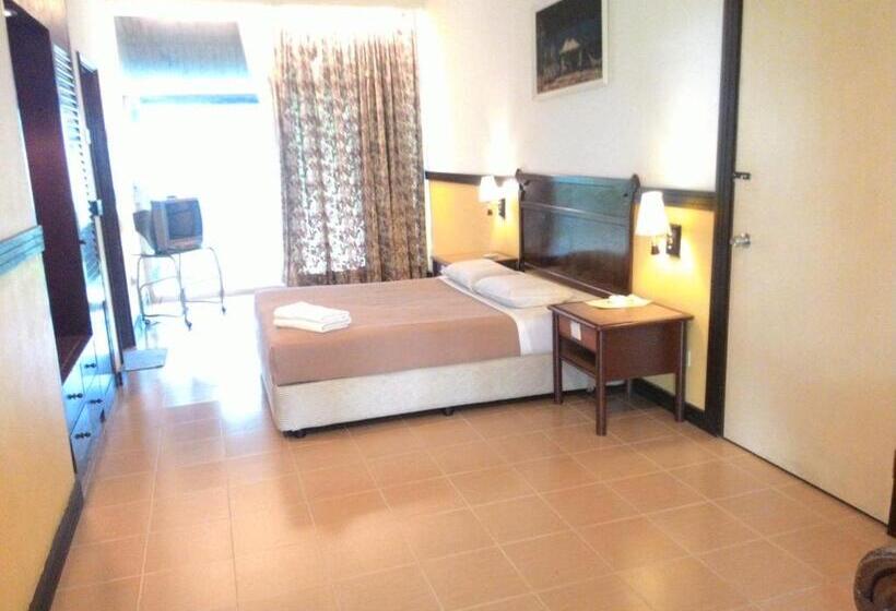 家庭间, Motel Desa