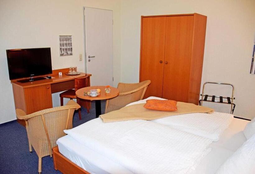 Трехместный Номер Стандарт с Балконом, Appartementhaus Sellin