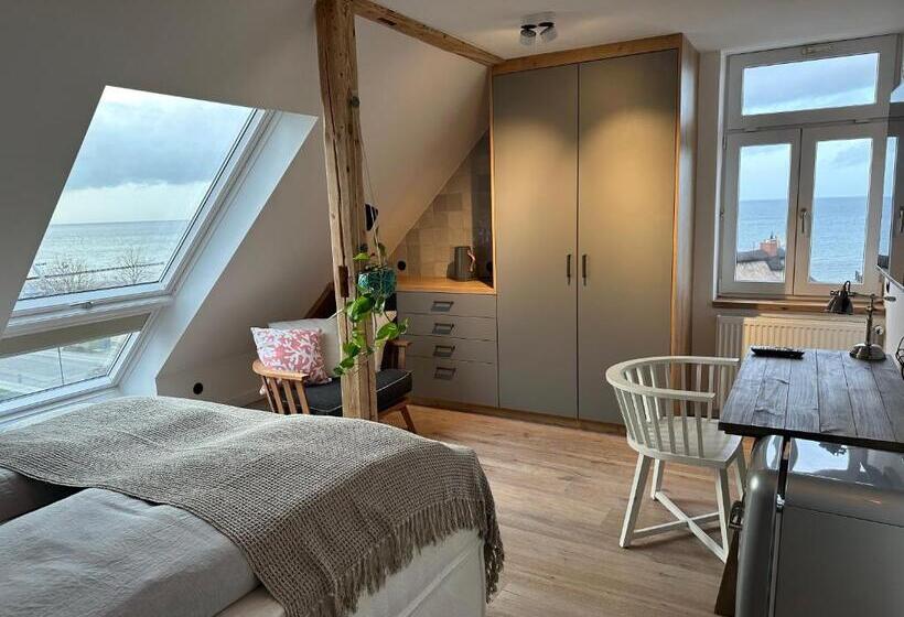 标准间, Strandhaus Wotan