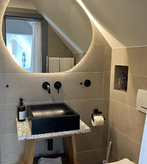 经济房, Strandhaus Wotan