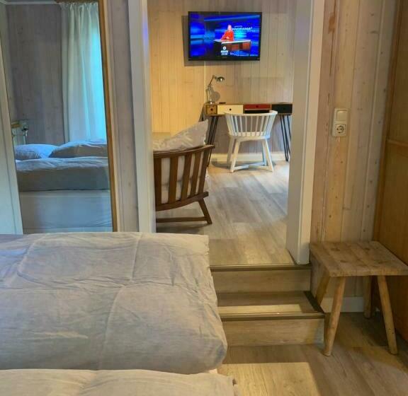 标准平房, Strandhaus Wotan