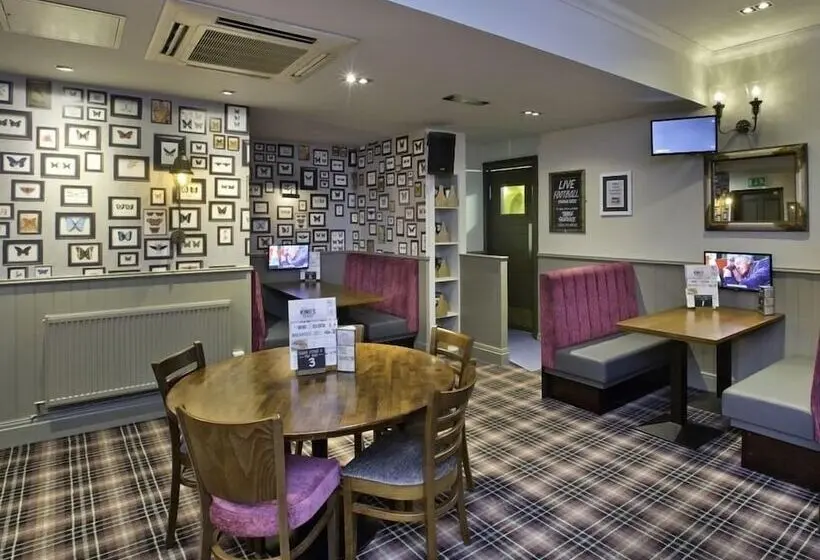 Standard Yhden Hengen Huone, The Abbey Inn