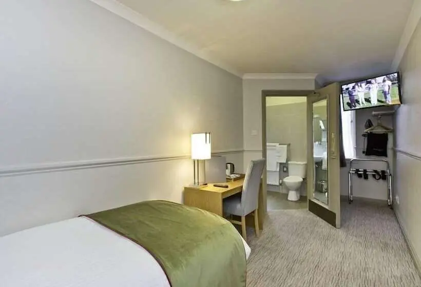 Standard Yhden Hengen Huone, The Abbey Inn