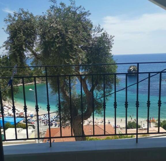 غرفة كلاسيكية رباعية, Villa Lithitsa