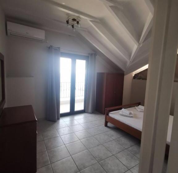 غرفة كلاسيكية رباعية, Villa Lithitsa