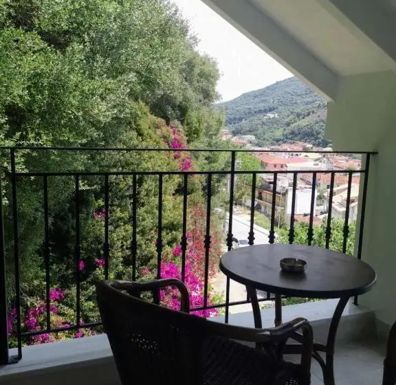 Chambre Triple Basique, Villa Lithitsa
