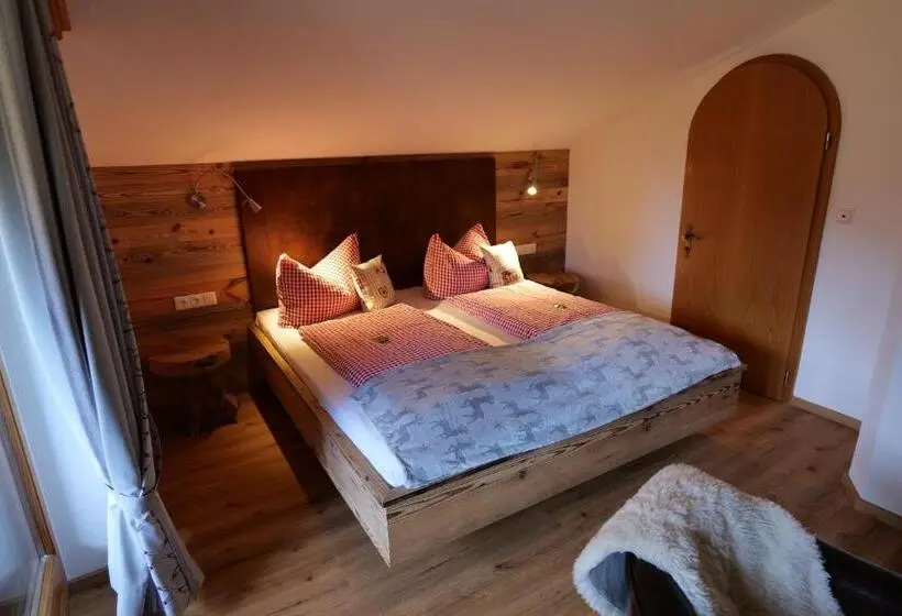 3-Bett-Standardzimmer, Alpenhotel Bergzauber