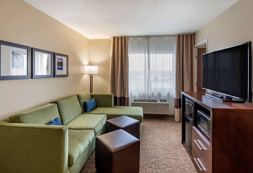 جناح سرير كينج, Comfort Inn & Suites Pueblo