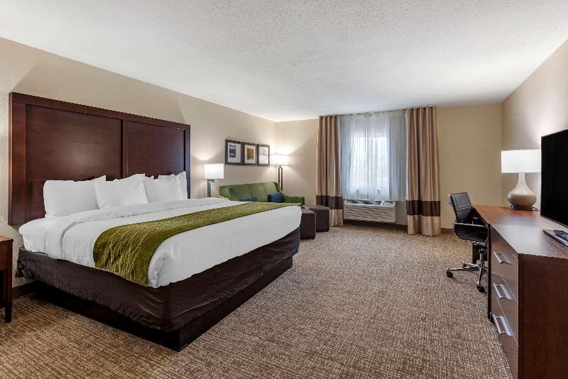 스위트 킹사이즈 침대, Comfort Inn & Suites Pueblo