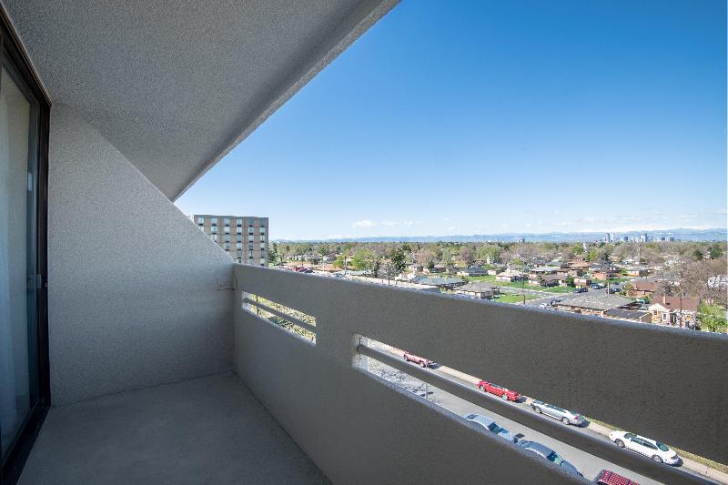 חדר סטנדרט עם מיטת קינג, Holiday Inn Denver East, An Ihg