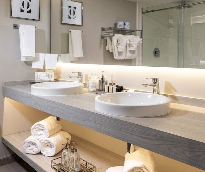 皇家房间, Palazzo Lakeside