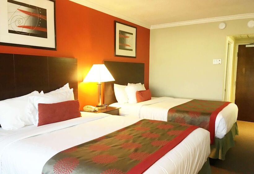 غرفه قياسيه سريرين مزدوجين, Ramada Hotel & Conference Center By Wyndham Lewiston