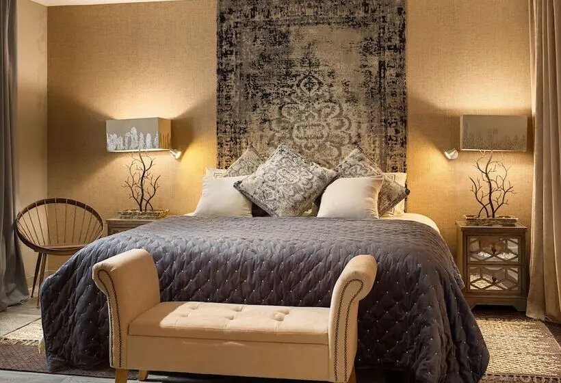 プール付き１ベッドルームヴィラ, Royal River, Luxury Hotel   Adults Only