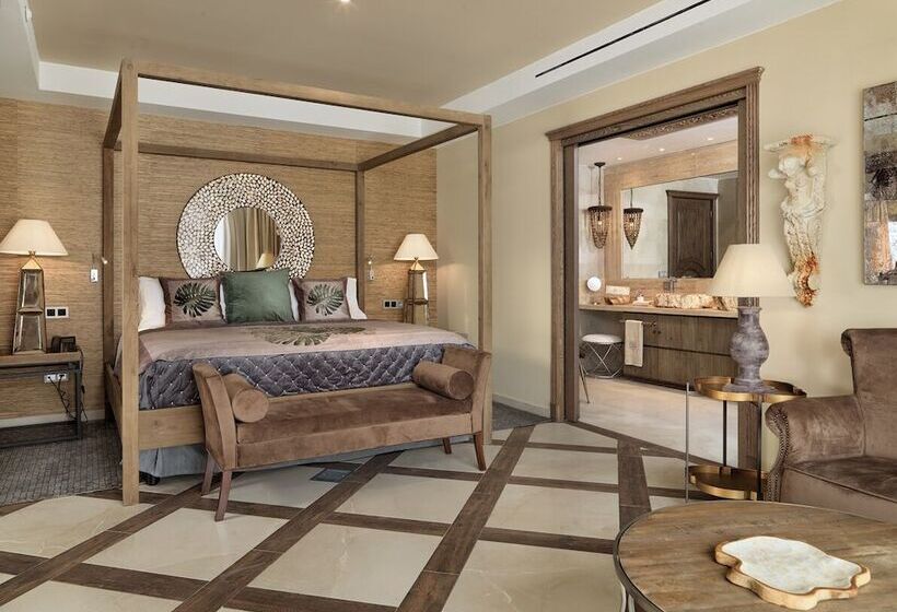 Вилла 4 Спальни, Royal River, Luxury Hotel   Adults Only