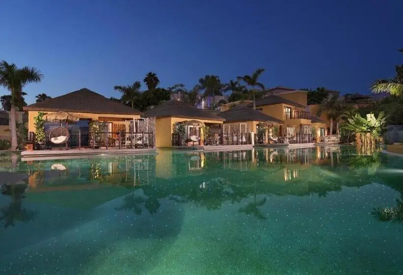 ビラホテル１ベッドルーム, Royal River, Luxury Hotel   Adults Only