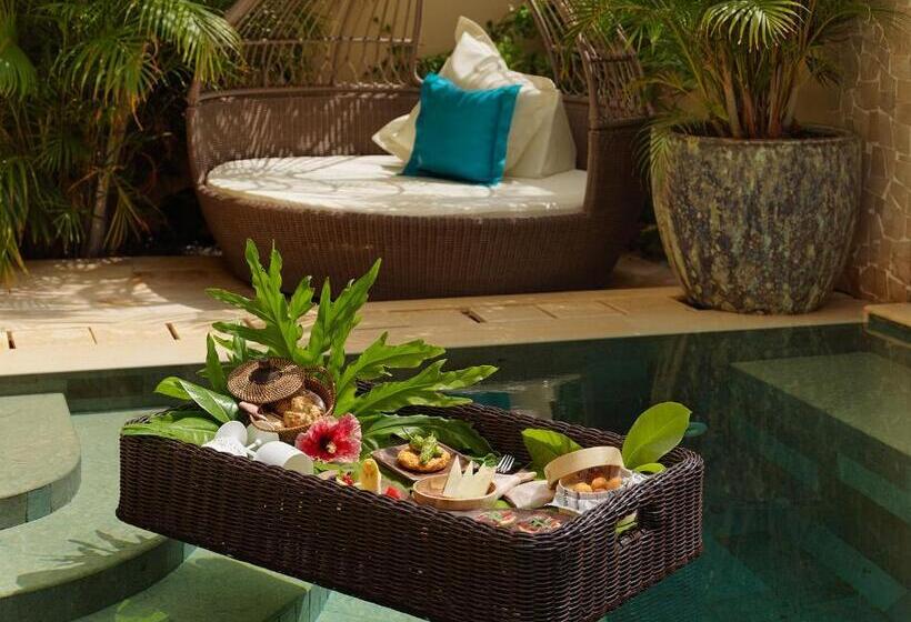 Вилла 3 Спальни с Бассейном, Royal River, Luxury Hotel   Adults Only
