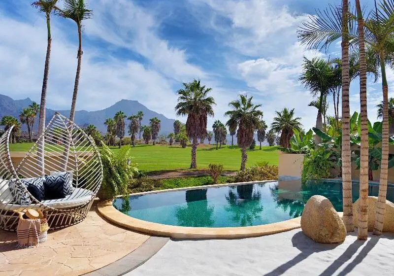 ツーベッドルーム　ヴィラ, Royal River, Luxury Hotel   Adults Only