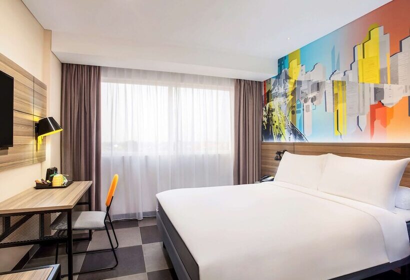 Номер Superior, Ibis Styles Bekasi Jatibening