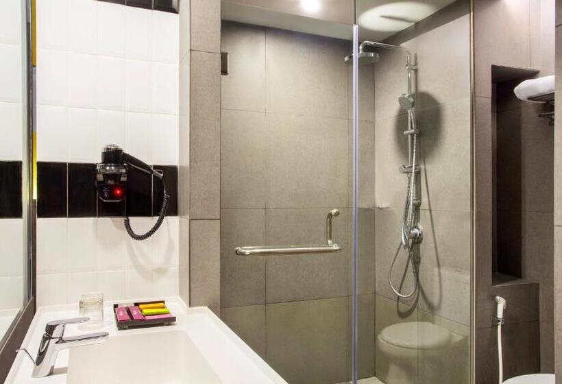 Номер Superior, Ibis Styles Bekasi Jatibening