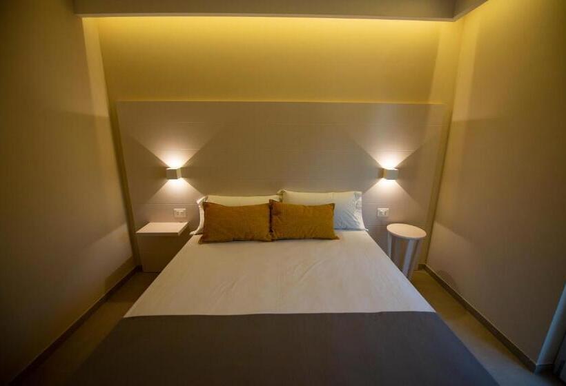 Номер Стандарт Внутренний, Michelino House