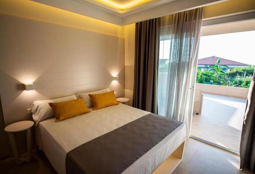 Номер Стандарт с Террасой, Michelino House