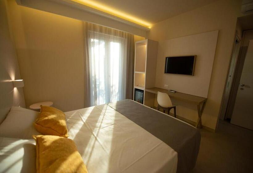 Номер Стандарт Внутренний, Michelino House