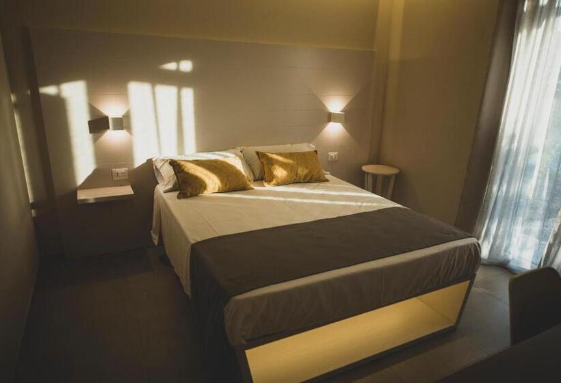 Номер Стандарт Внутренний, Michelino House