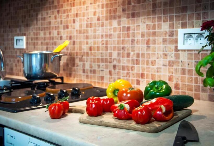 شقة غرفتين, Apartment & Rooms Graciela