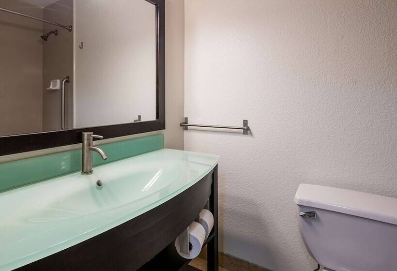 سوییت, Best Western Plus Portage  And Suites